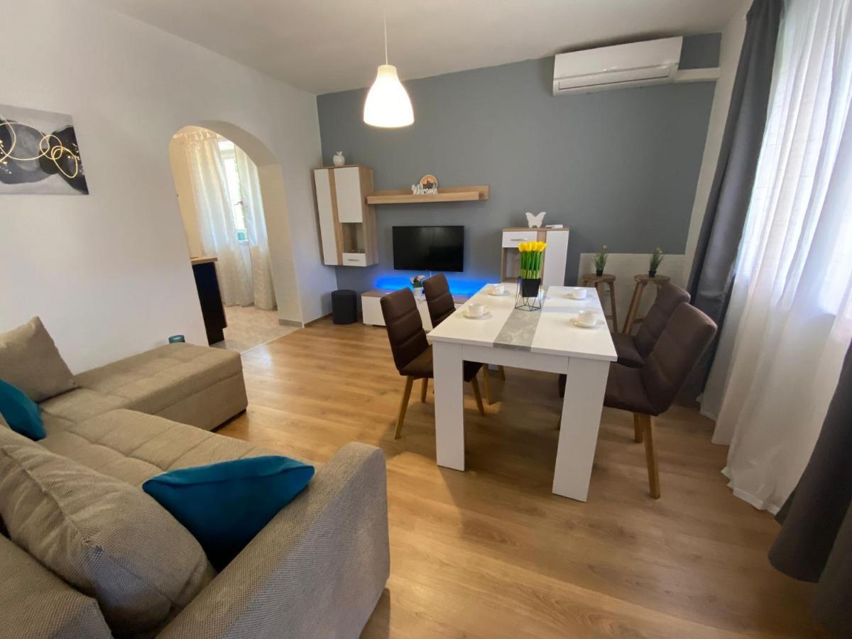 Apartment Dora ซาดาร์ ภายนอก รูปภาพ